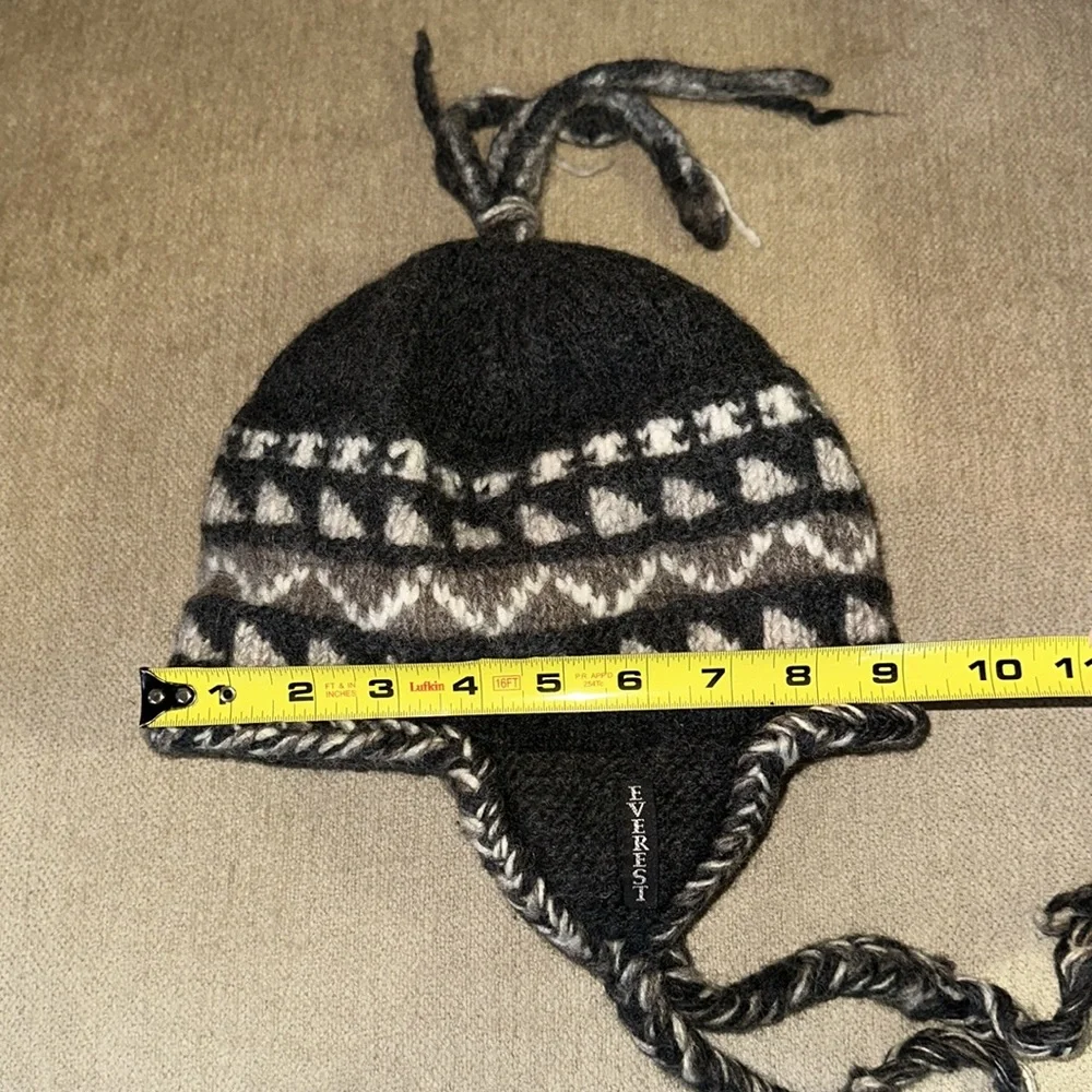 EVEREST DESIGNS Wool Fully Lined Kids Hat With Earflaps Hand-knit in Nepal